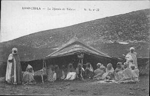 KENCHELLA SOUS LA TENTE